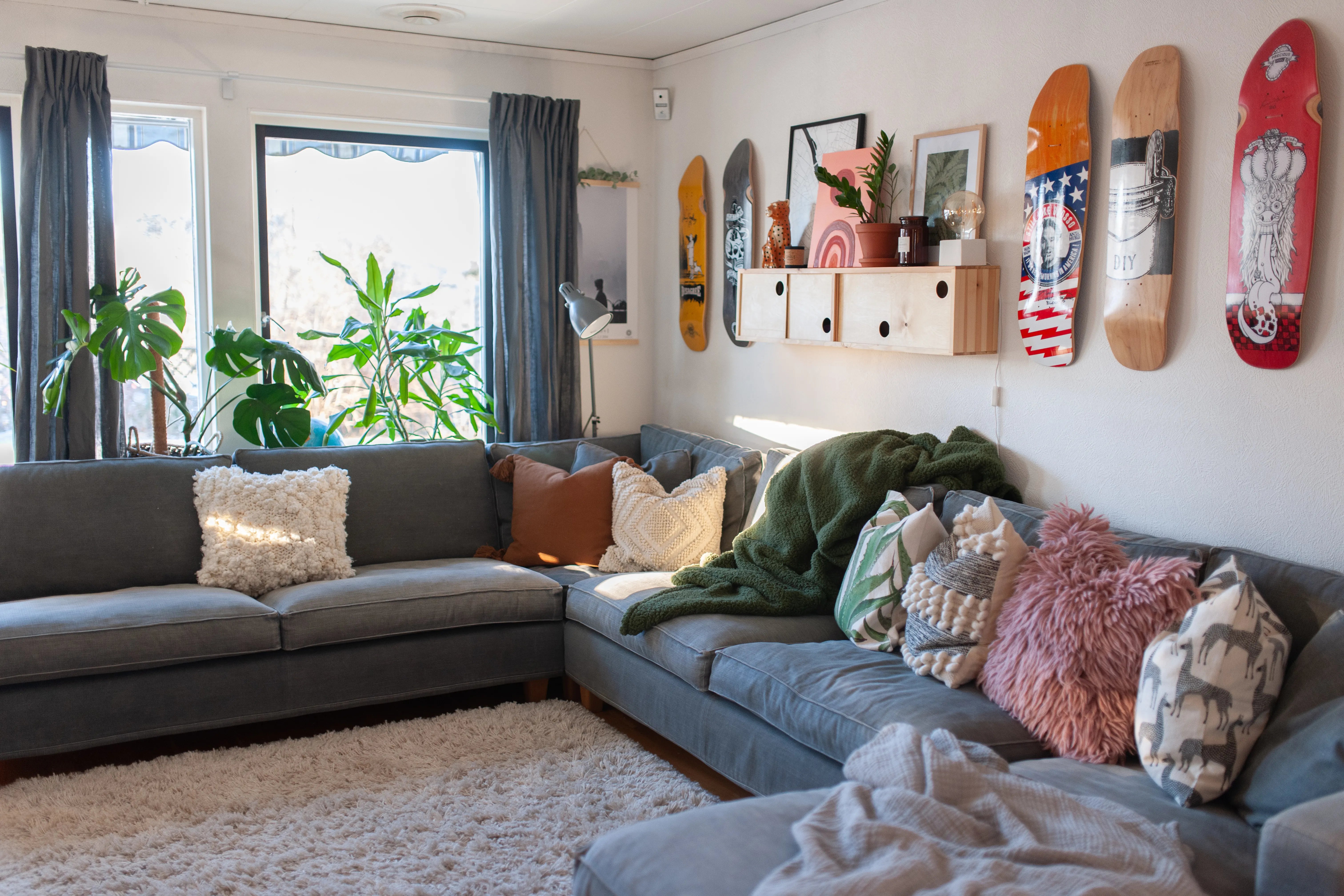 Skateboard Wall Art Room Ideas: A Room-by-Room Guide | deckarts ...